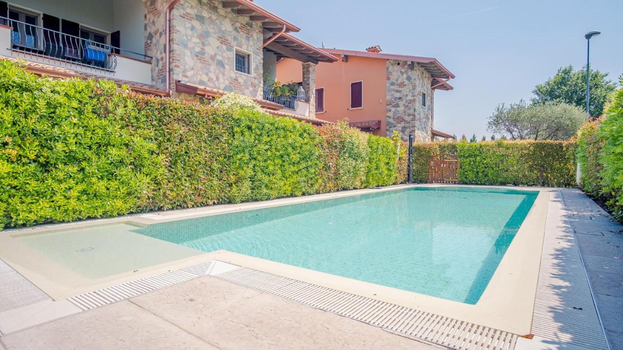 Endless Summer Sirmione - Italian Homing Exterior photo