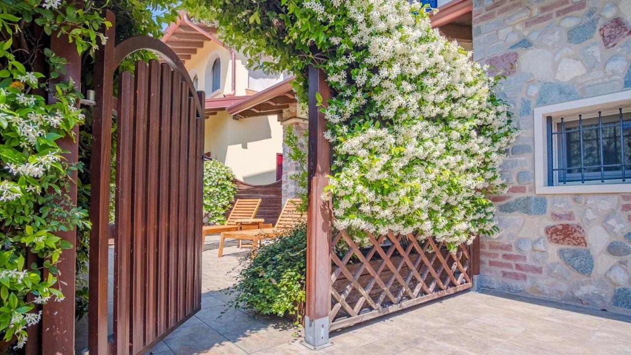 Endless Summer Sirmione - Italian Homing Exterior photo